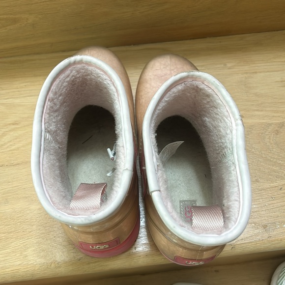Ugg Kids Fleece Lined Boots, Size 4 Kids - Picture 4 of 5